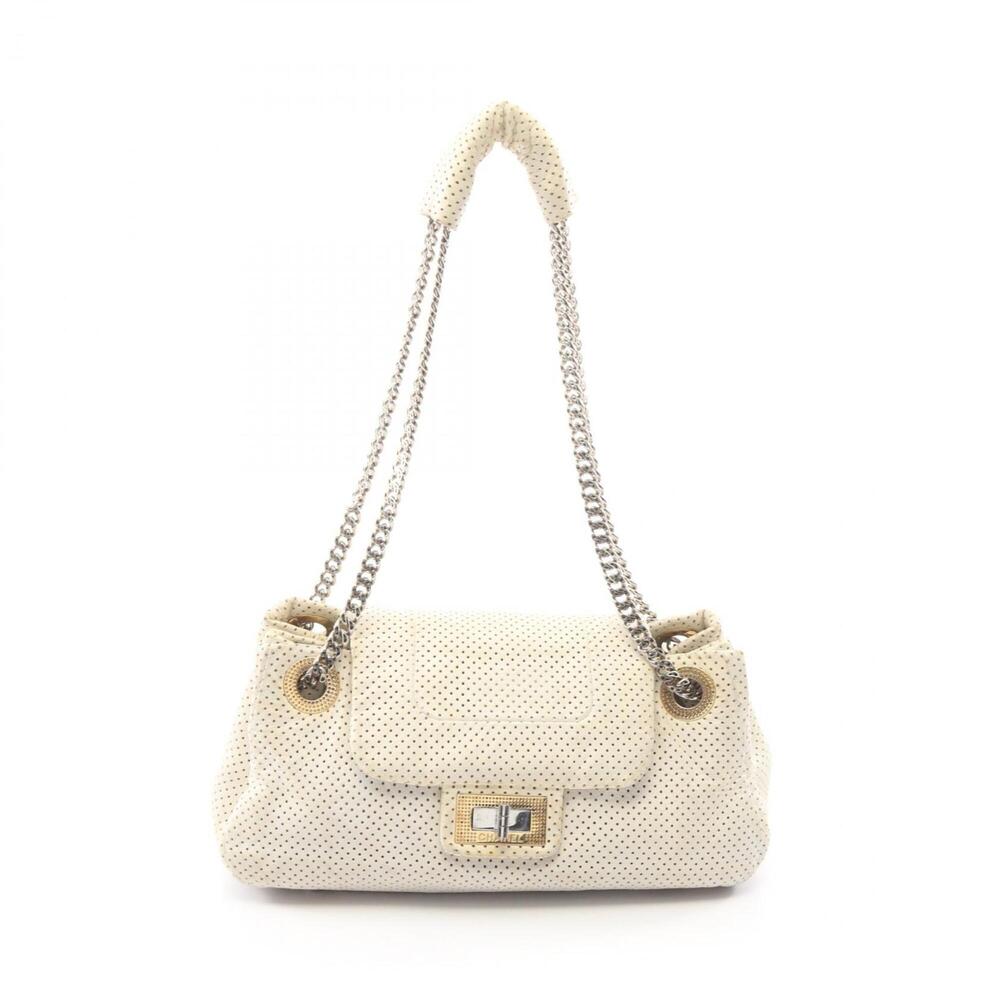 CHANEL White Leather Shoulder Bag
